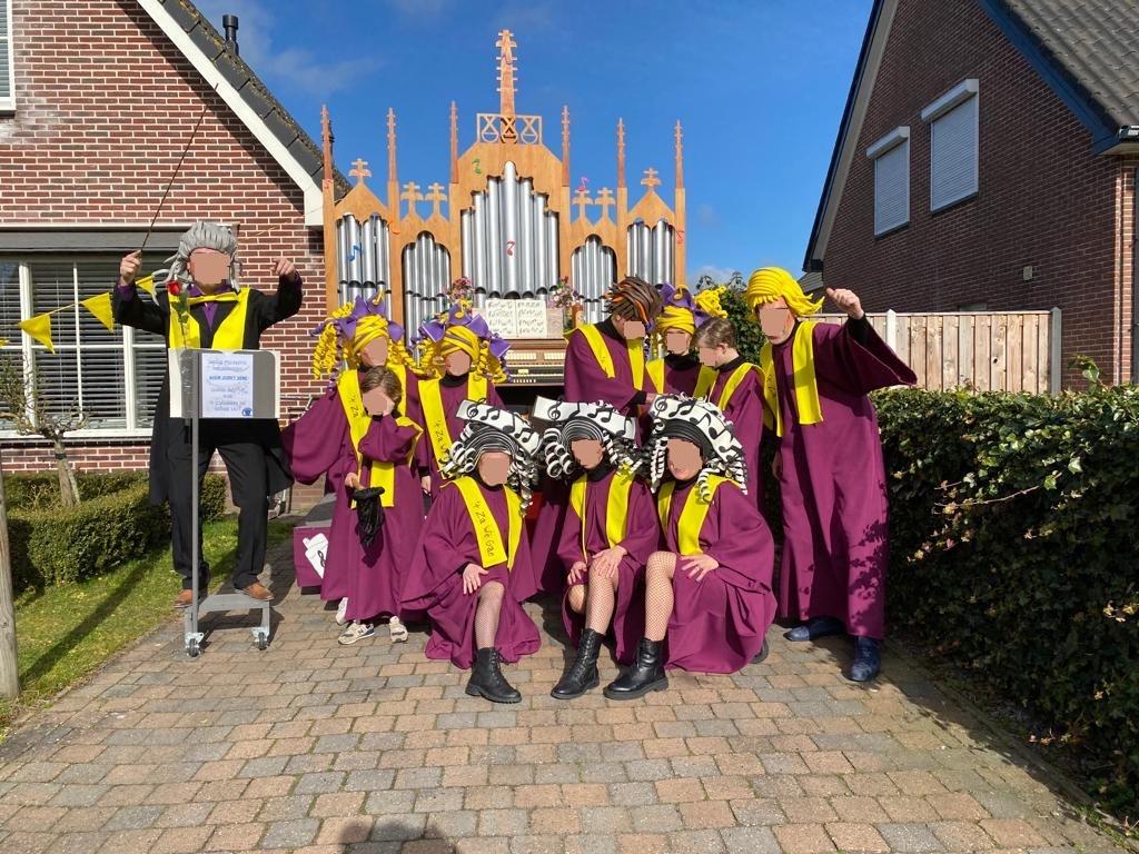 Carnaval loopgroep koor