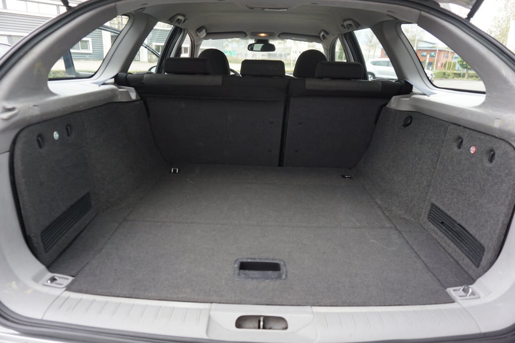 Nissan Primera estate 1.8 tekna airco / navi / elektr. ramen / camera / nap