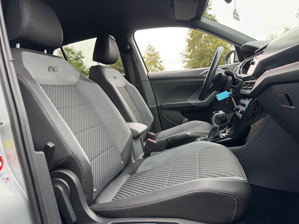 Volkswagen T-cross 1.0 tsi r-line * carplay * camera * 18 inch * nap