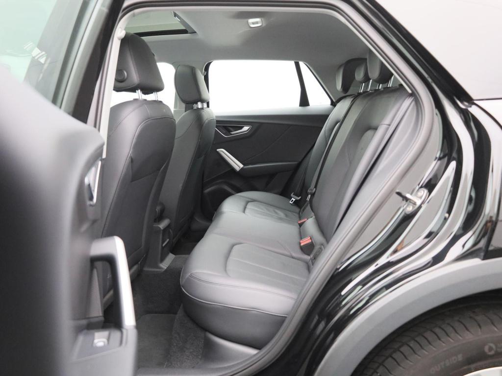 Audi Q2 35 tfsi pro line | panoramadak | stoelverwarming | leder | camera |