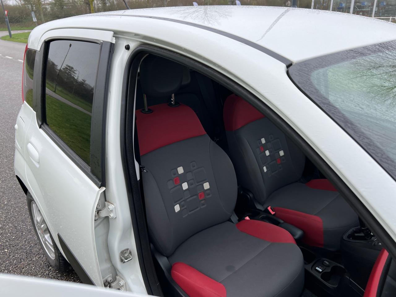 Fiat Panda Automaat, uit 2016 met 60.250 km.