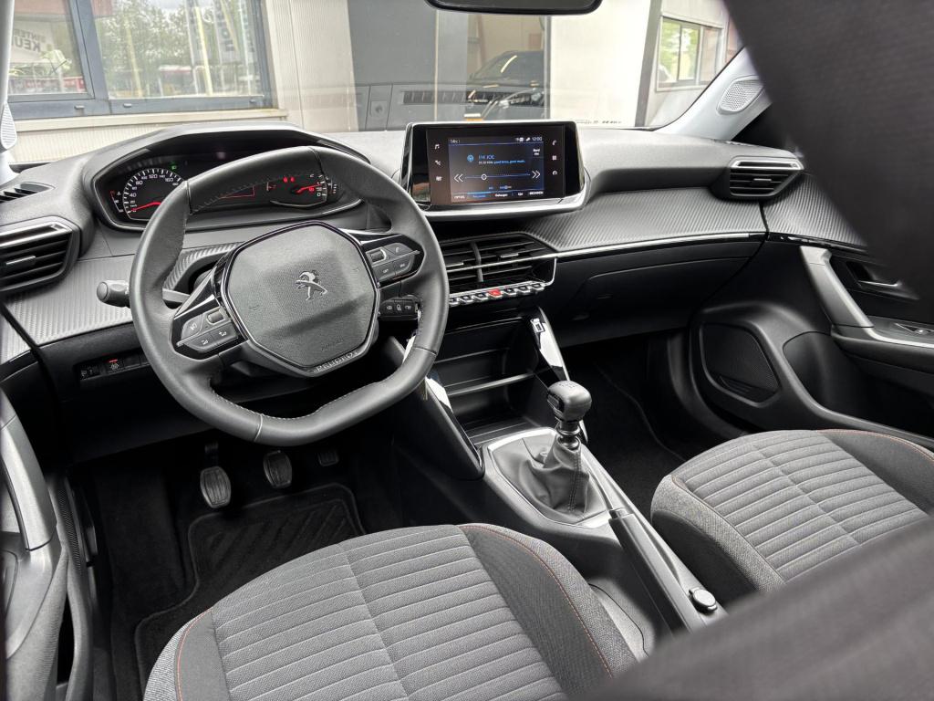 Peugeot 2008 1.2 puretech active