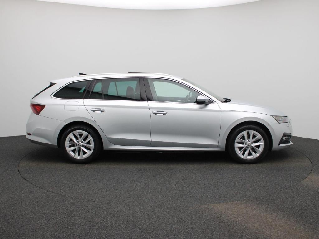 Skoda Octavia combi 1.5 e-tsi business edition | automaat | panoramadak | t