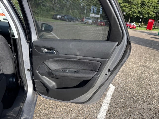Peugeot 308 allure 1.2 pt-130pk (vol) automaat (eat6) navigatie | winterset