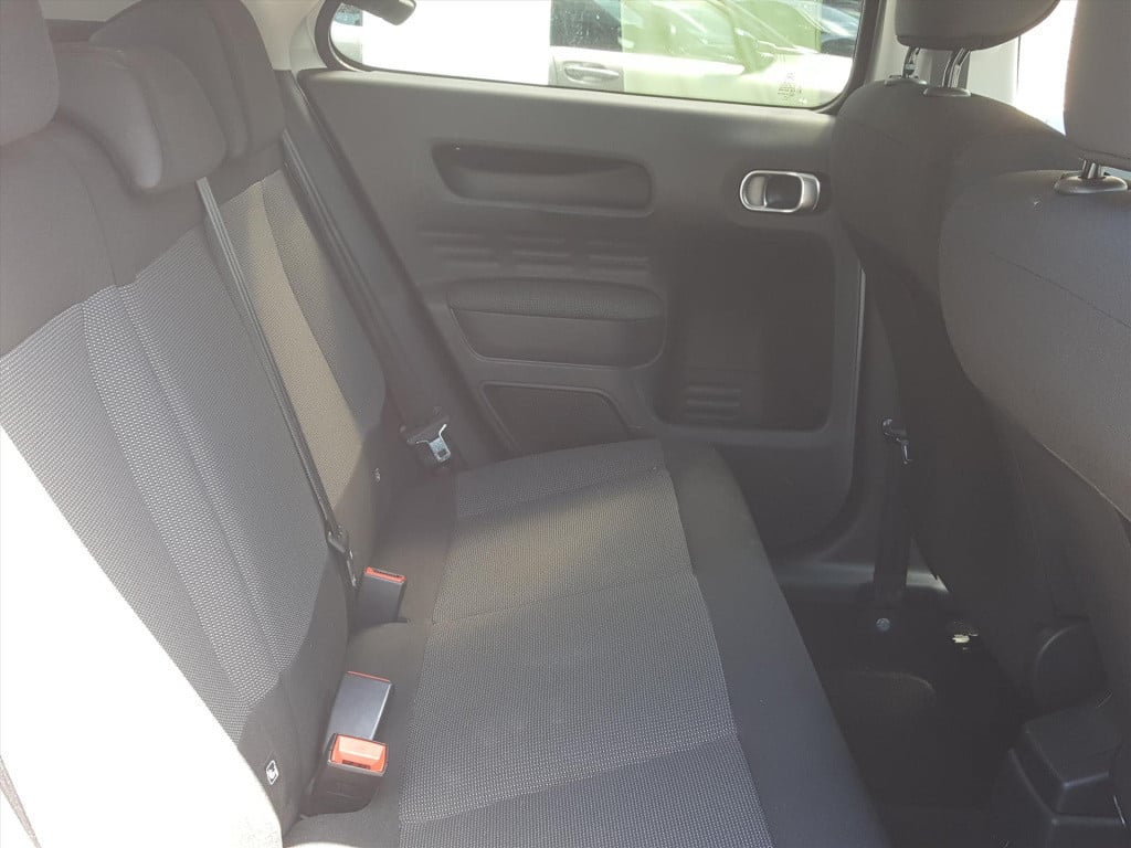 Citroen C4 Cactus vti 82pk airdream shine etg5 automaat navigatie | trekhaa