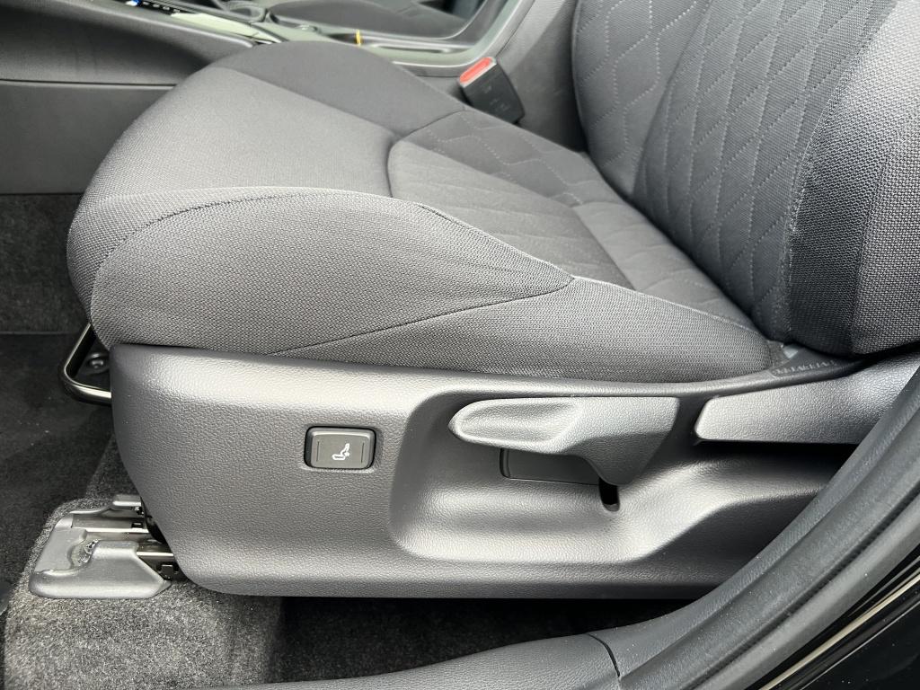 Toyota Corolla Cross hybrid 140 dynamic