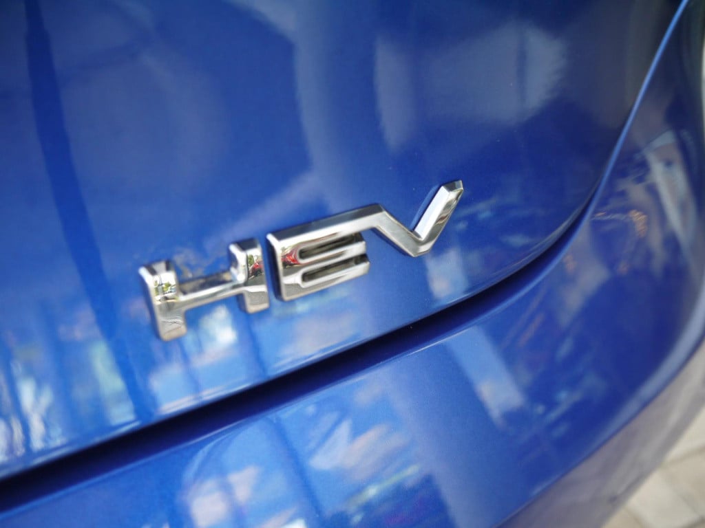 Mitsubishi Colt 1.6 hev intense