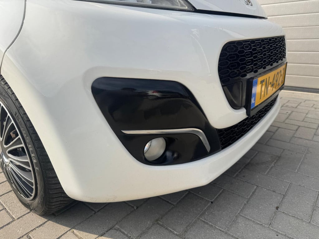 Peugeot 107 1.0 première/apk/airco/facelift/150.000/carplay/