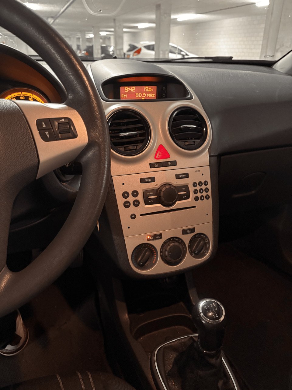Opel Corsa 1.2 | APK tot 07-2026 | AirCro, Elektrische ramen
