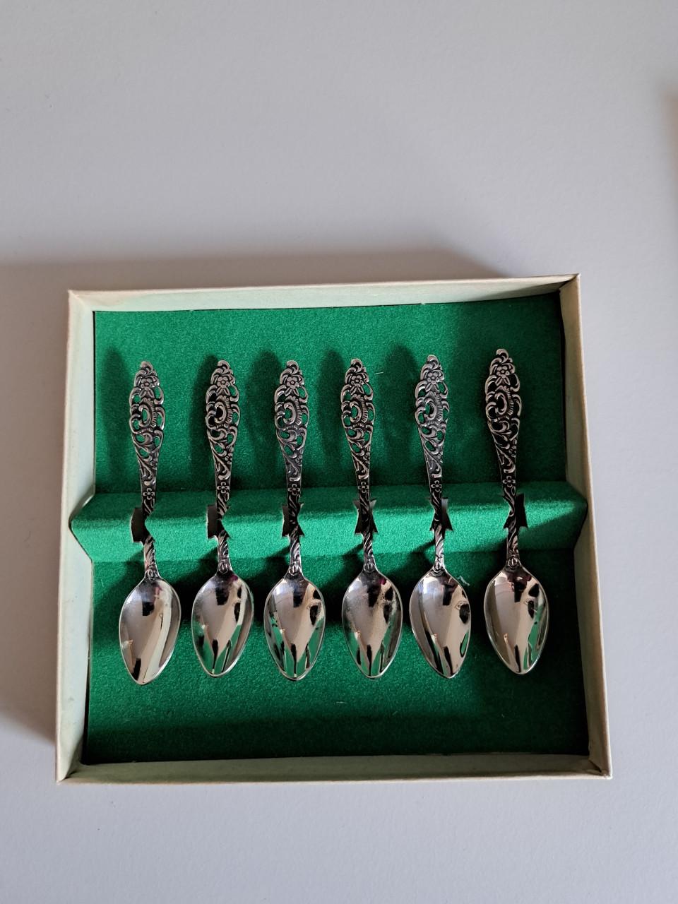 Sola cocktail lepeltjes voor b.v. advocaat.