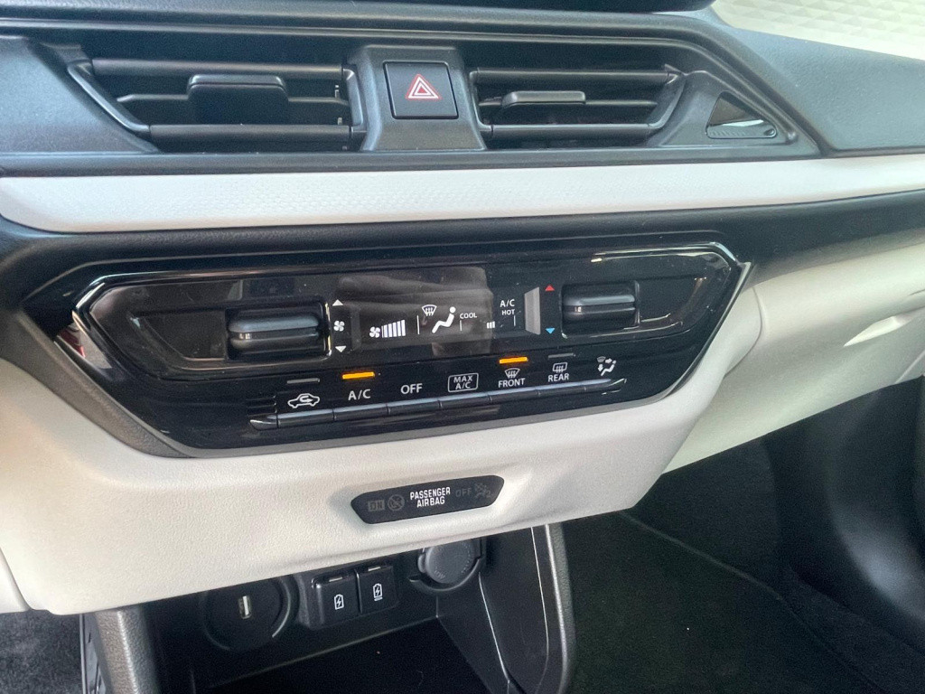 Suzuki Swift 1.2 select smart hybrid