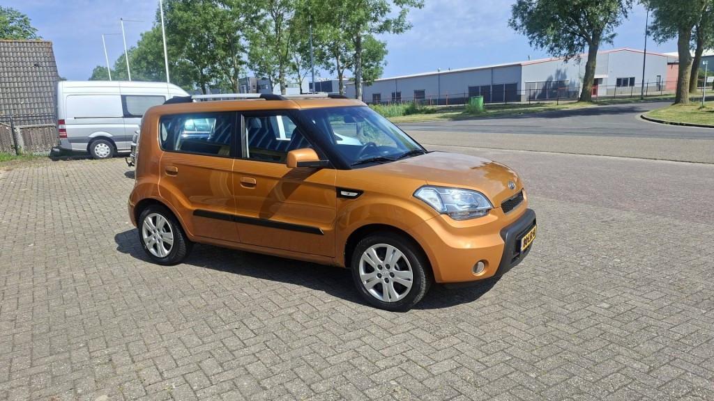 Kia Soul 1.6 X-Tra 5deurs bj:2010 airco apk 2027 !!