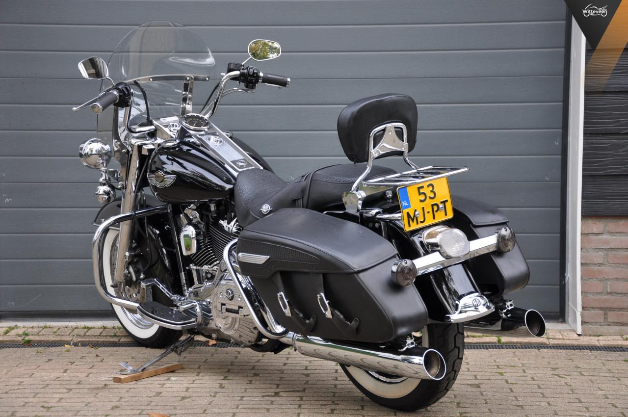 Harley Davidson Road King Classic FLHRC Hele nette en complete motor!