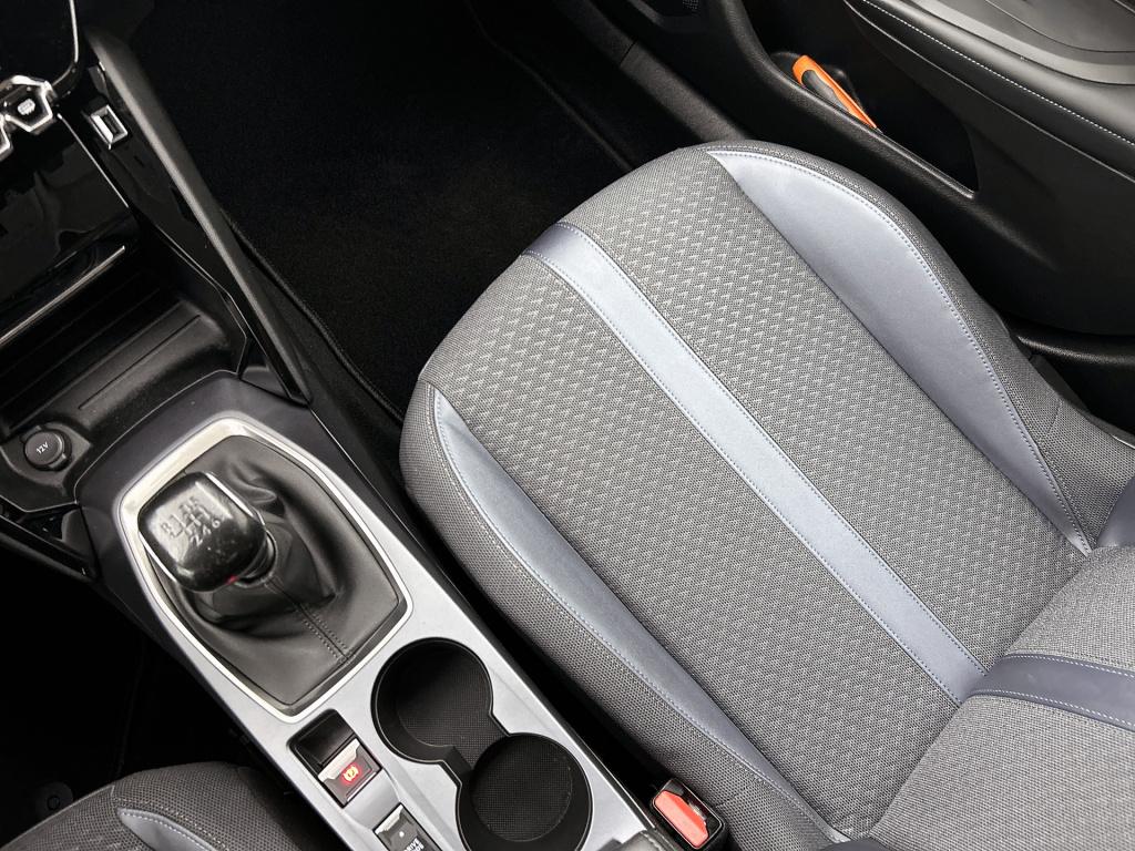 Peugeot 2008 100pk allure | rijklaar