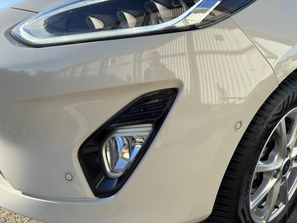 Ford Fiesta 1.0 ecoboost titanium | camera | parksensors | stoel/stuurverwa