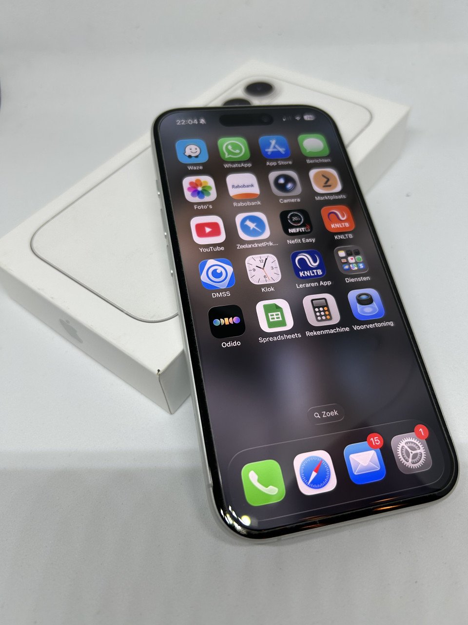 IPhone 16  wit  128GB