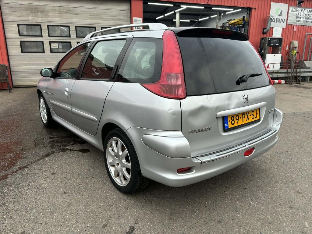 Peugeot 206 sw 1.6-16v quiksilver