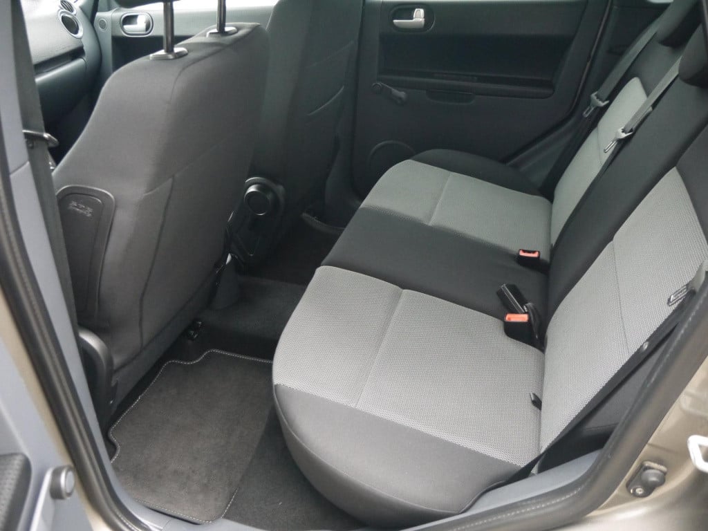 Mitsubishi Colt 1.3 intro edition|trekhaak|rijklaar