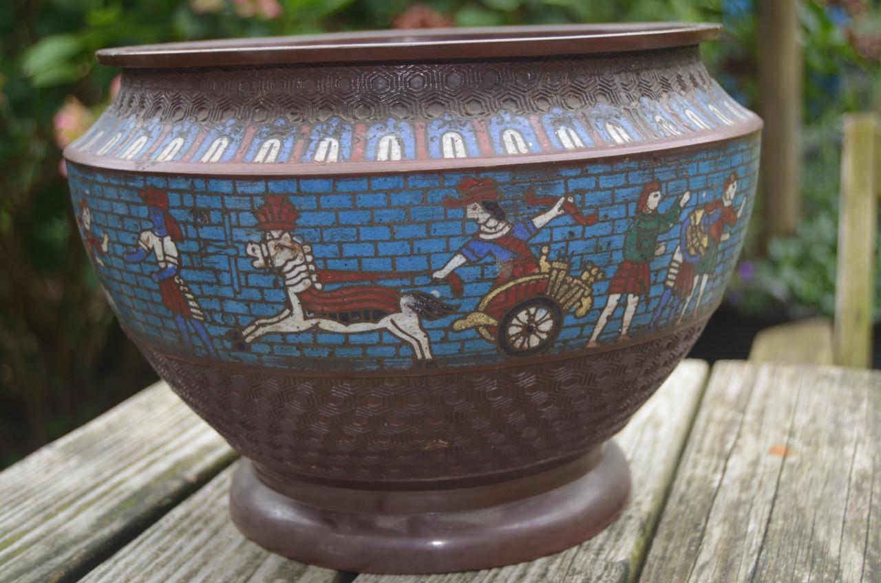 Chinese champlevé cachepot vroeg 20e eeuw.