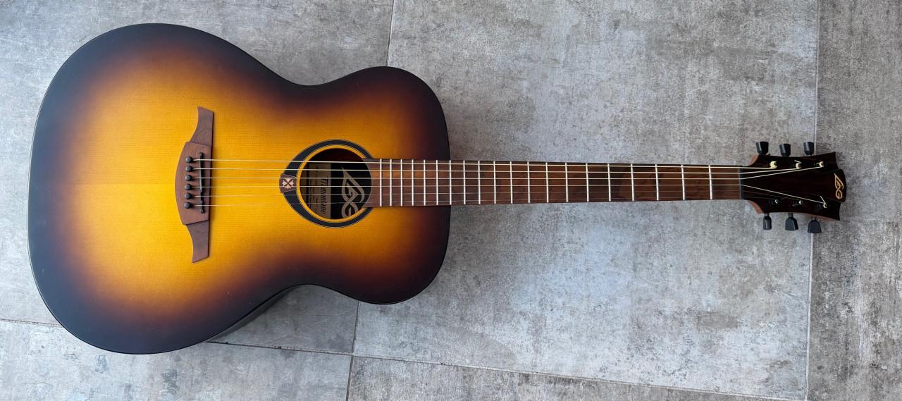 Nieuw is deze fijn spelende gitaar