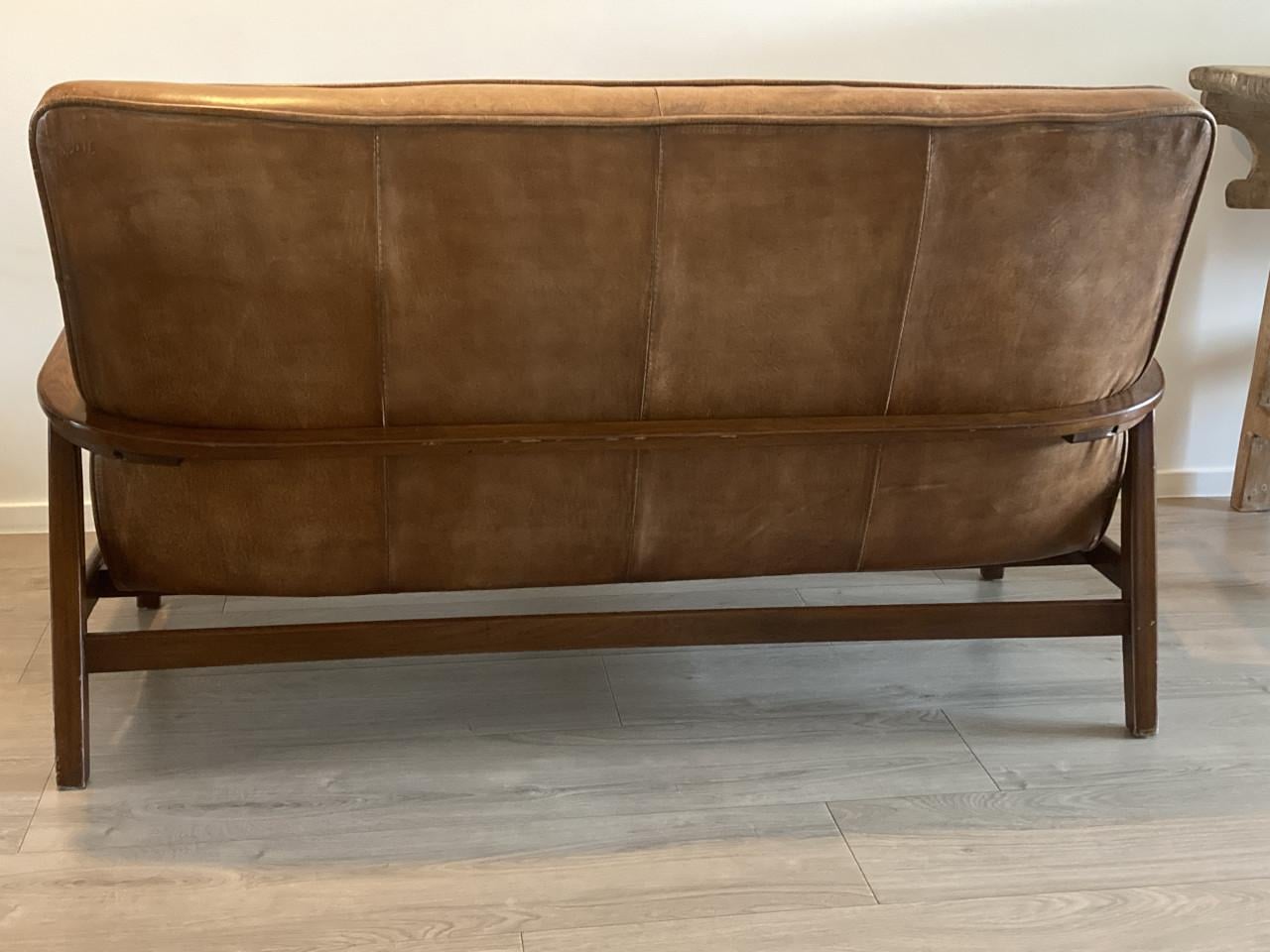 2 zits eikenhouten bankje met bruin leer