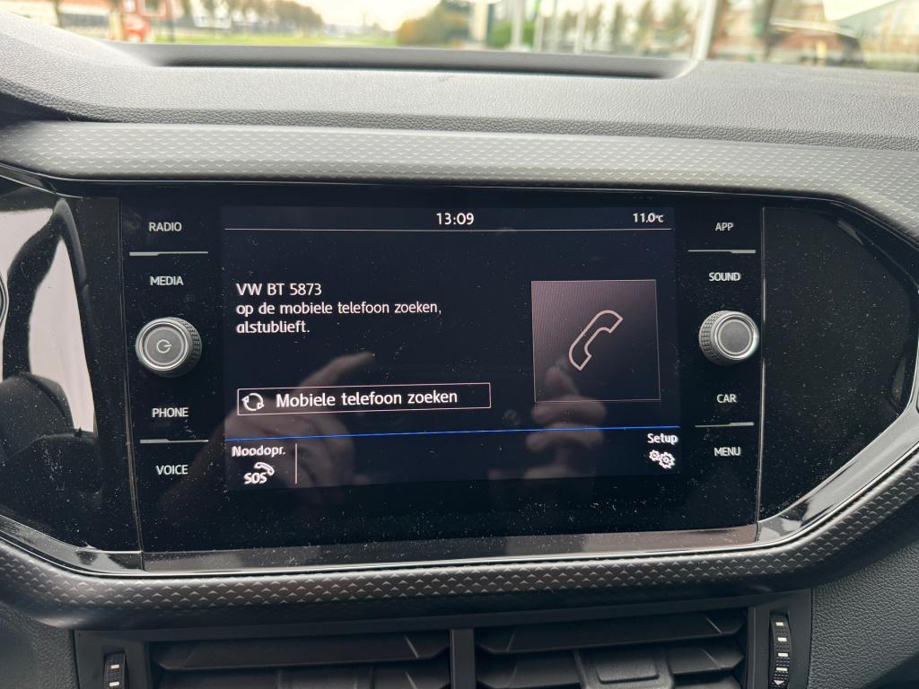 Volkswagen T-cross 1.0 tsi life automaat , apple carplay , trekhaak