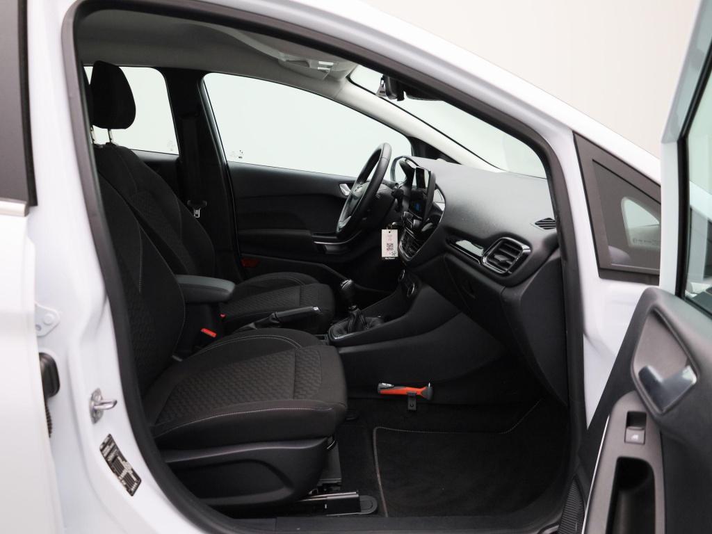 Ford Fiesta 1.0 ecoboost hybrid titanium | parkeer sensoren | cruise contro