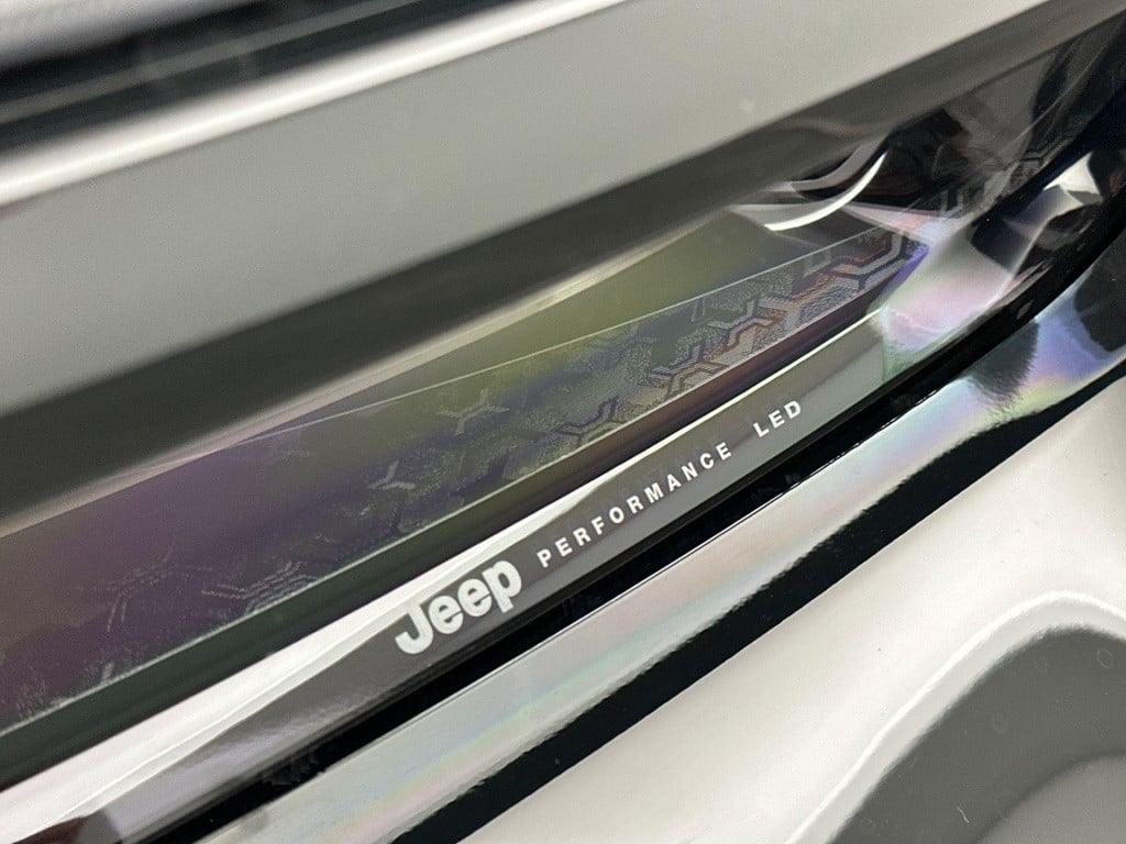 Jeep Avenger e-hybrid 1.2 summit | winterpack | camera | apple carplay&andr