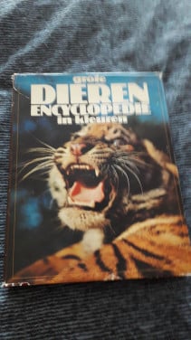 Planten en dieren encyclopedieën