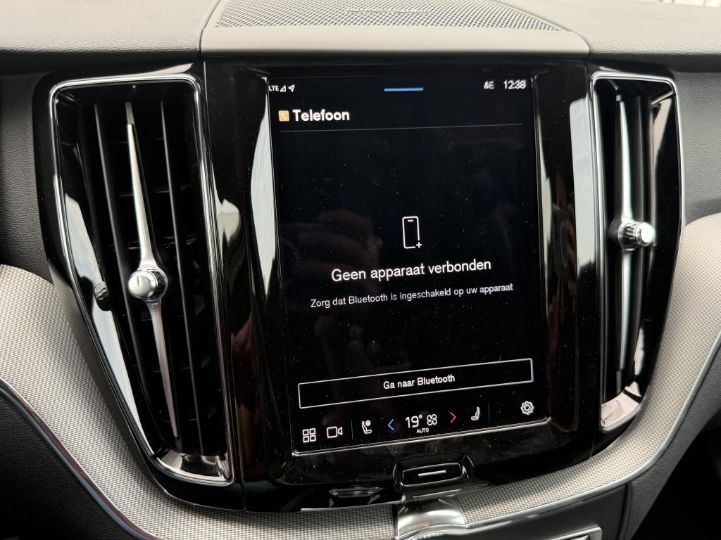 Volvo XC60 t6 398pk recharge ultra black edition| luchtvering| panodak| 360