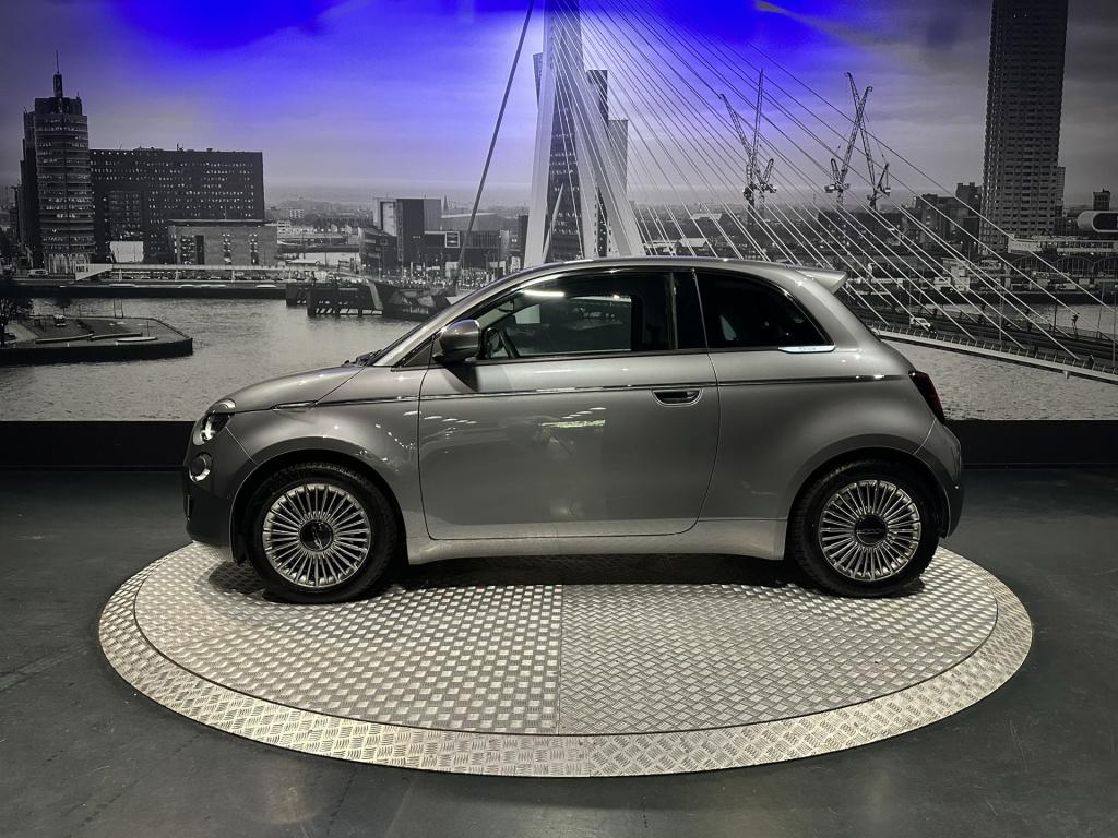 Fiat 500 icon 42 kwh *carplay*camera*