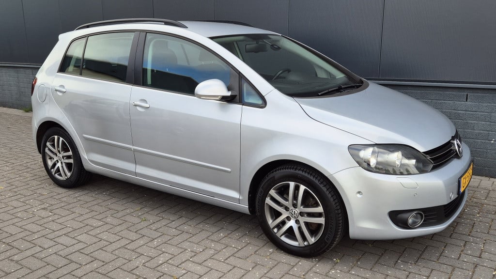 Volkswagen Golf Plus 1.4 tsi highline *dsg automaat*park assist*airco*navi*