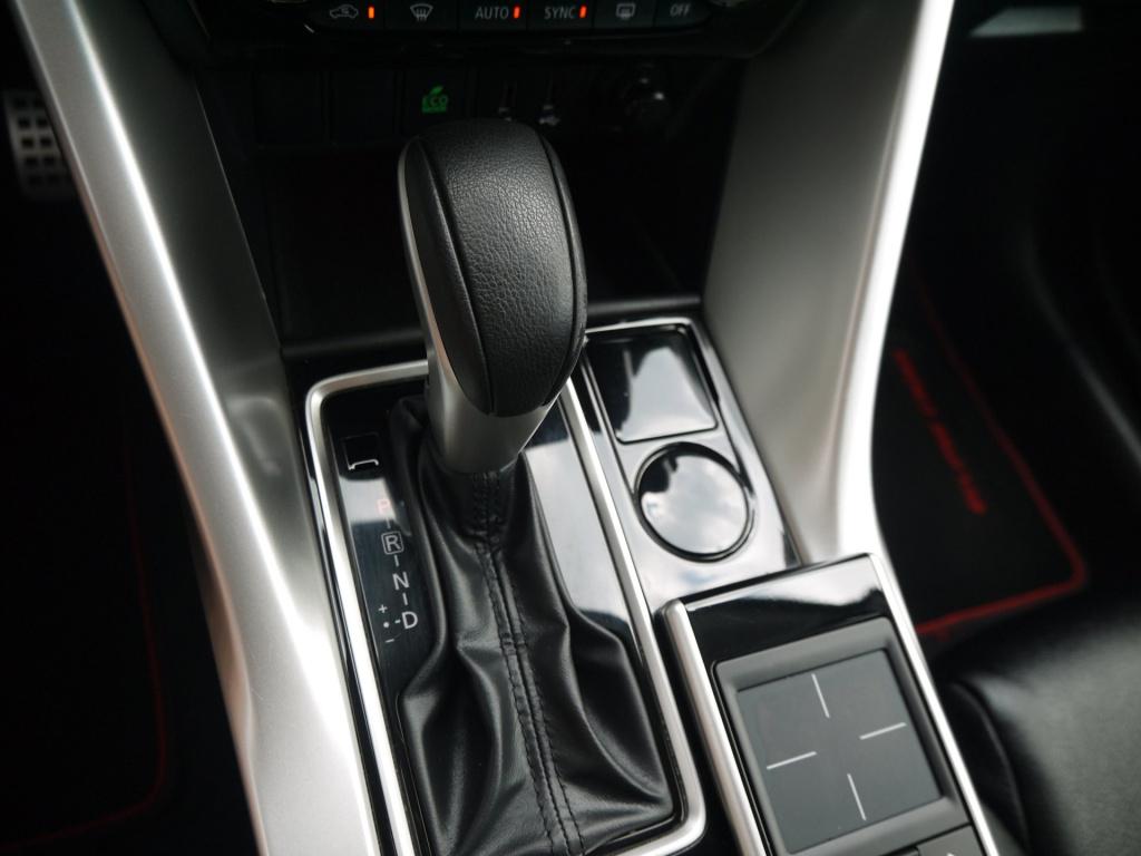 Mitsubishi Eclipse Cross 1.5 di-t intense s cvt automaat|trekhaak|rijklaar