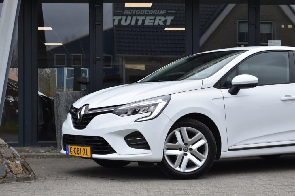 Renault Clio 1.0 tce | parkeersensoren | navigatie | dealer onderhouden | c