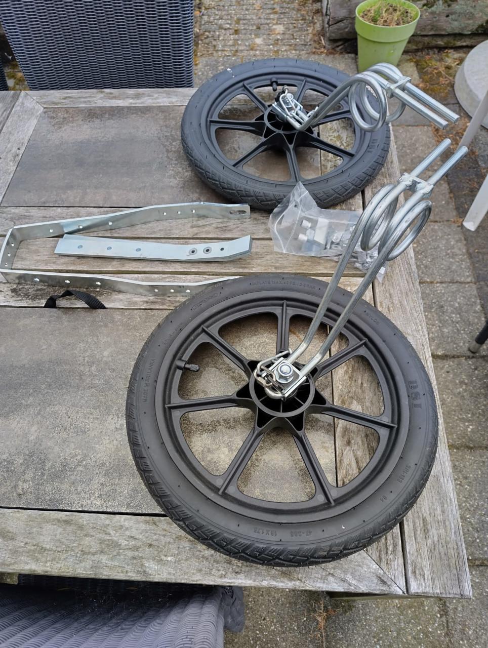 Z.g.a.n. Swingingwheels set