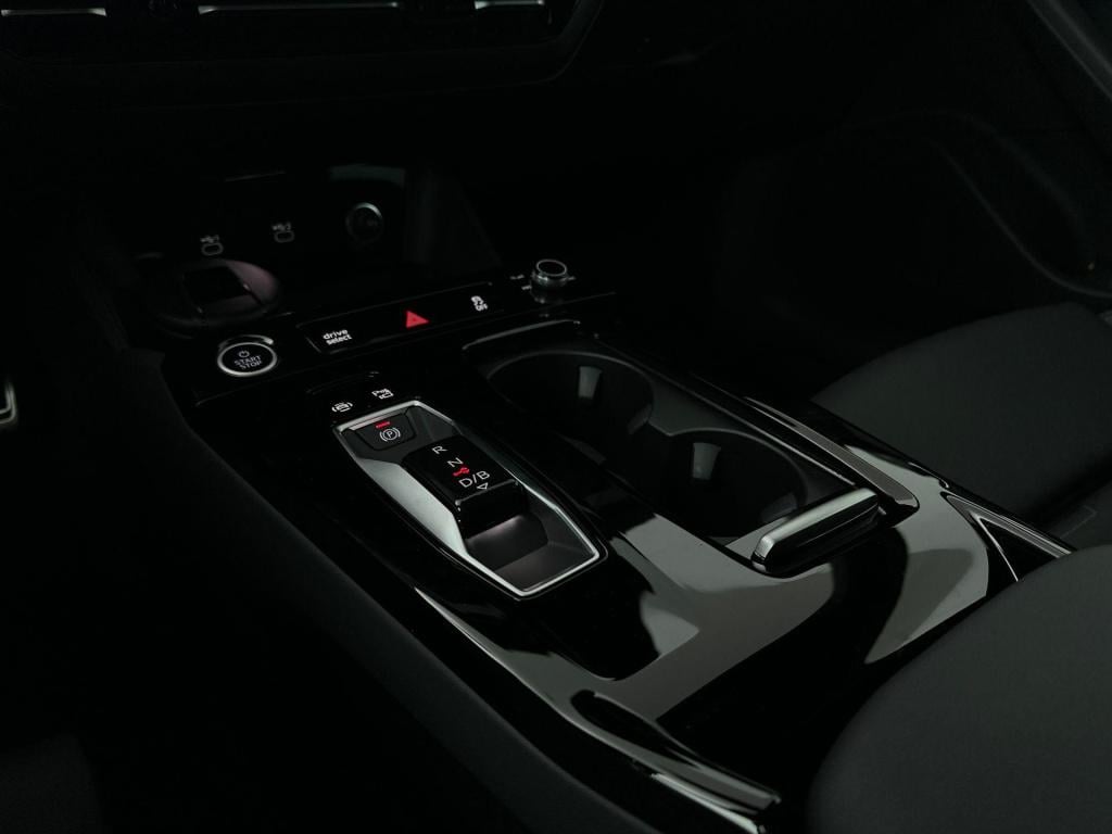 Audi A6 Avant E-tron s edition 83 kwh