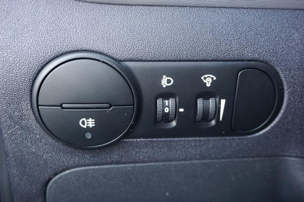 Hyundai I 10 1.1 pure apk t/m 30-11-2026