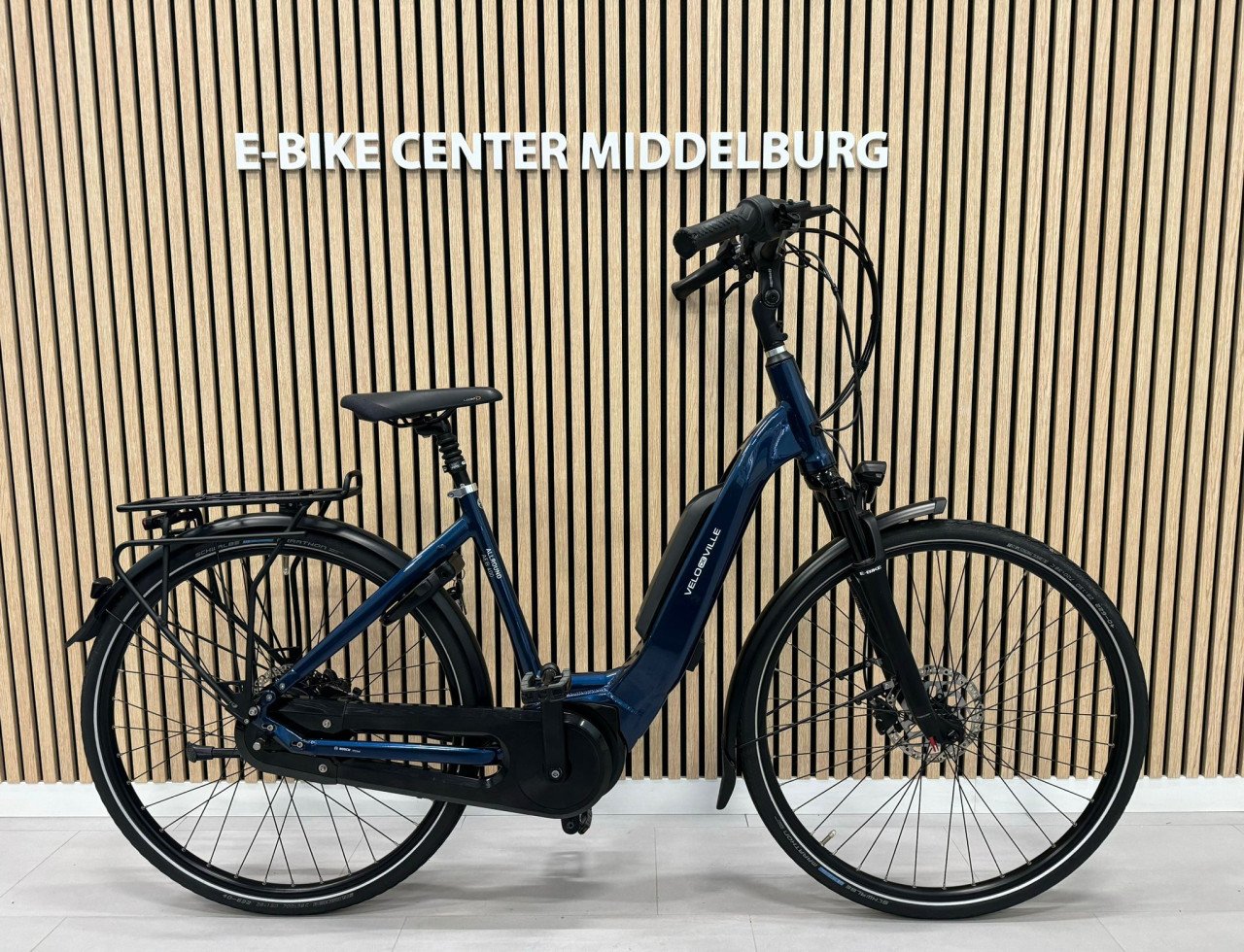 Velo De Ville AEB 400 Bosch Active Plus 500Wh Enviolo 45CM