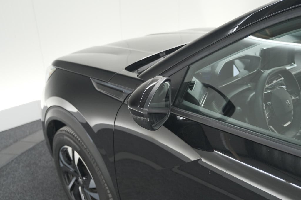 Peugeot 2008 puretech 102 allure pack | camera | apple carplay | parkeersen