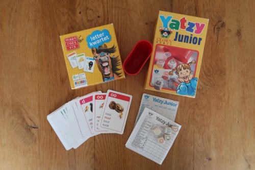Yatzy Junior en het Letter Kwartet, leeftijd 6+, samen voor €5,00.