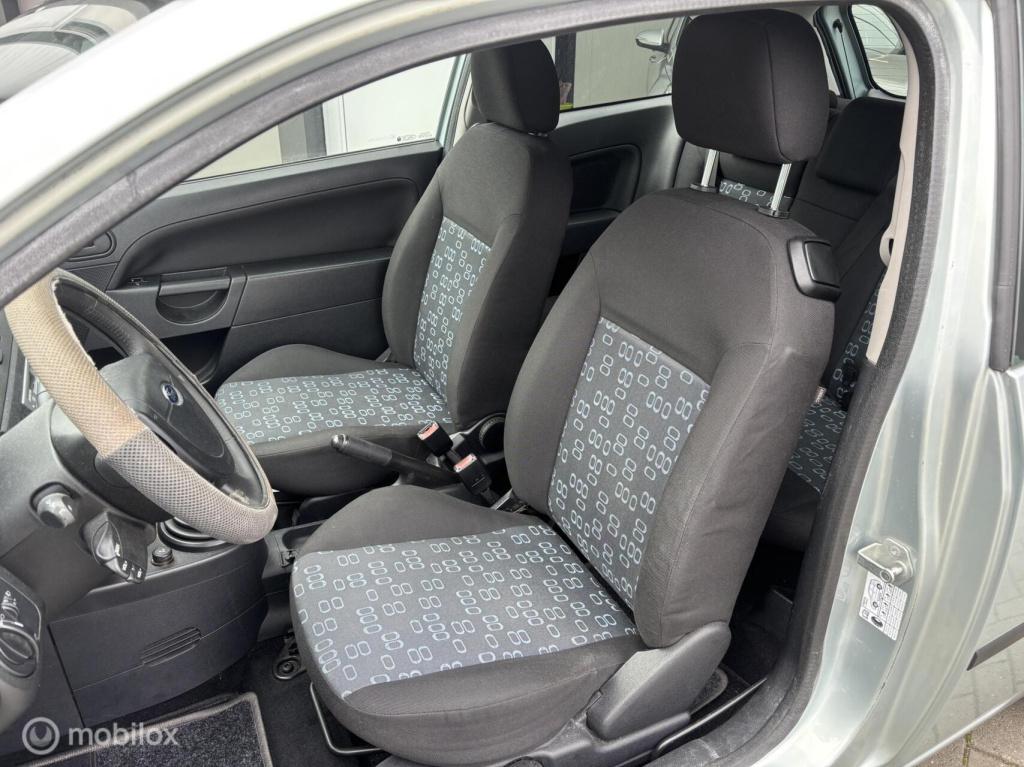 Ford Fiesta 1.4-16v ambiente