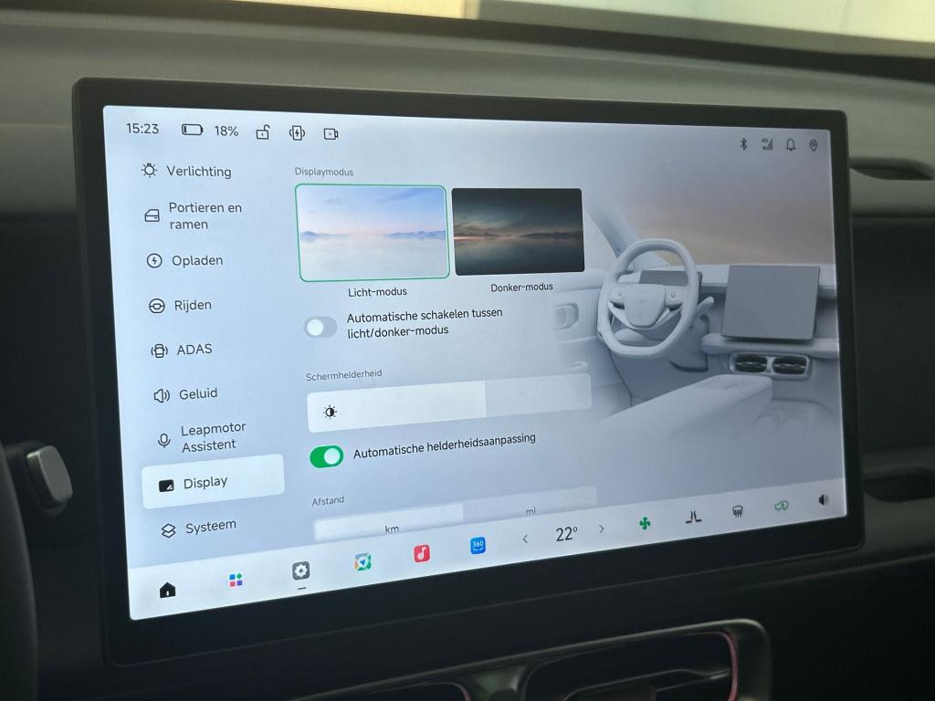 Leapmotor B10 design promax 67.1 kwh | demo auto | ** beschikbaar per 01-05