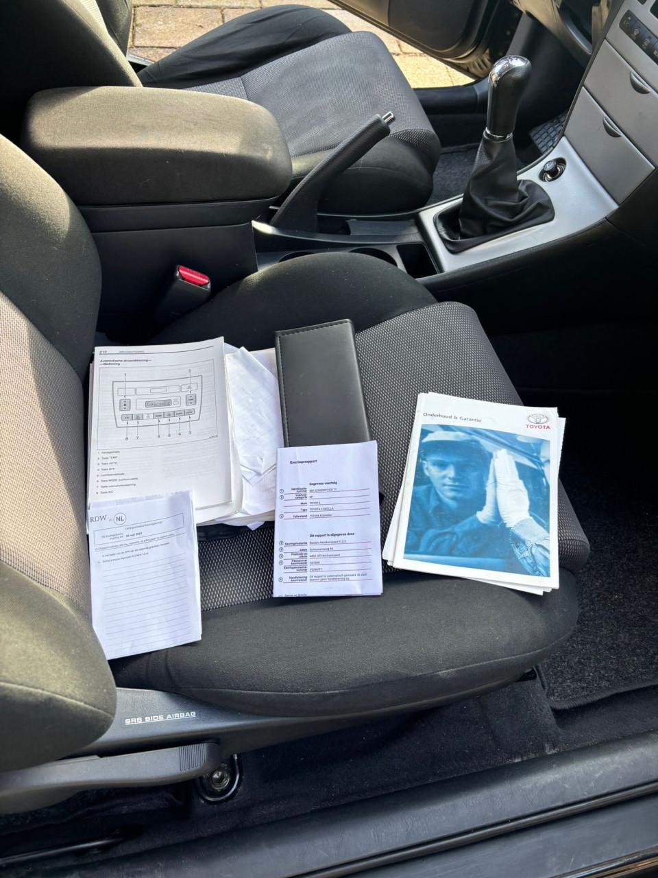 MOOIE TOYOTA COROLLA 1.6 16V VVT-i 3DR 2007 ZWART