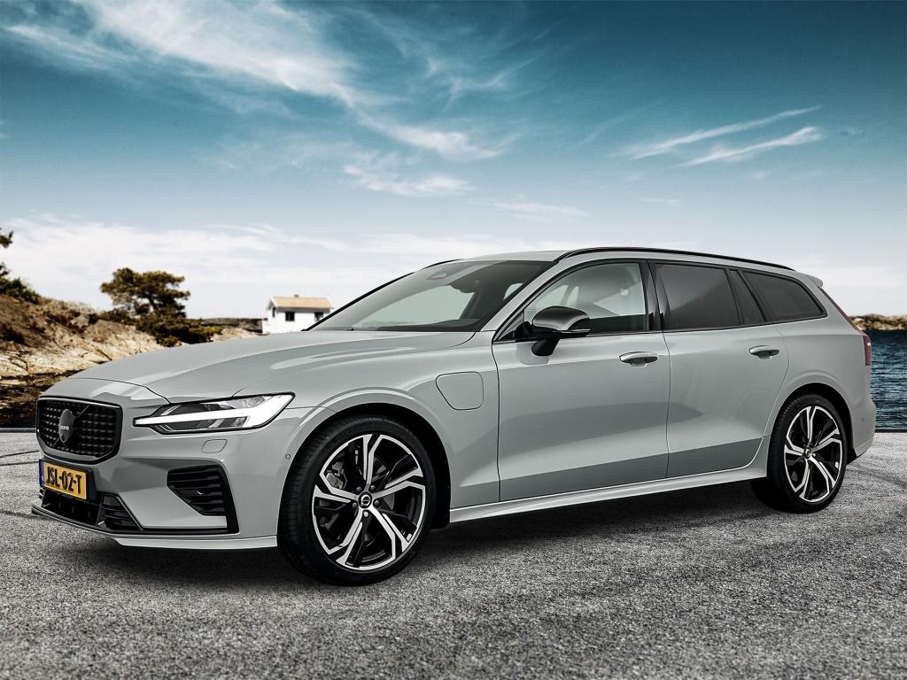 Volvo V60 t8 455pk recharge ultra dark| panodak| 360camera| stylingpack| a