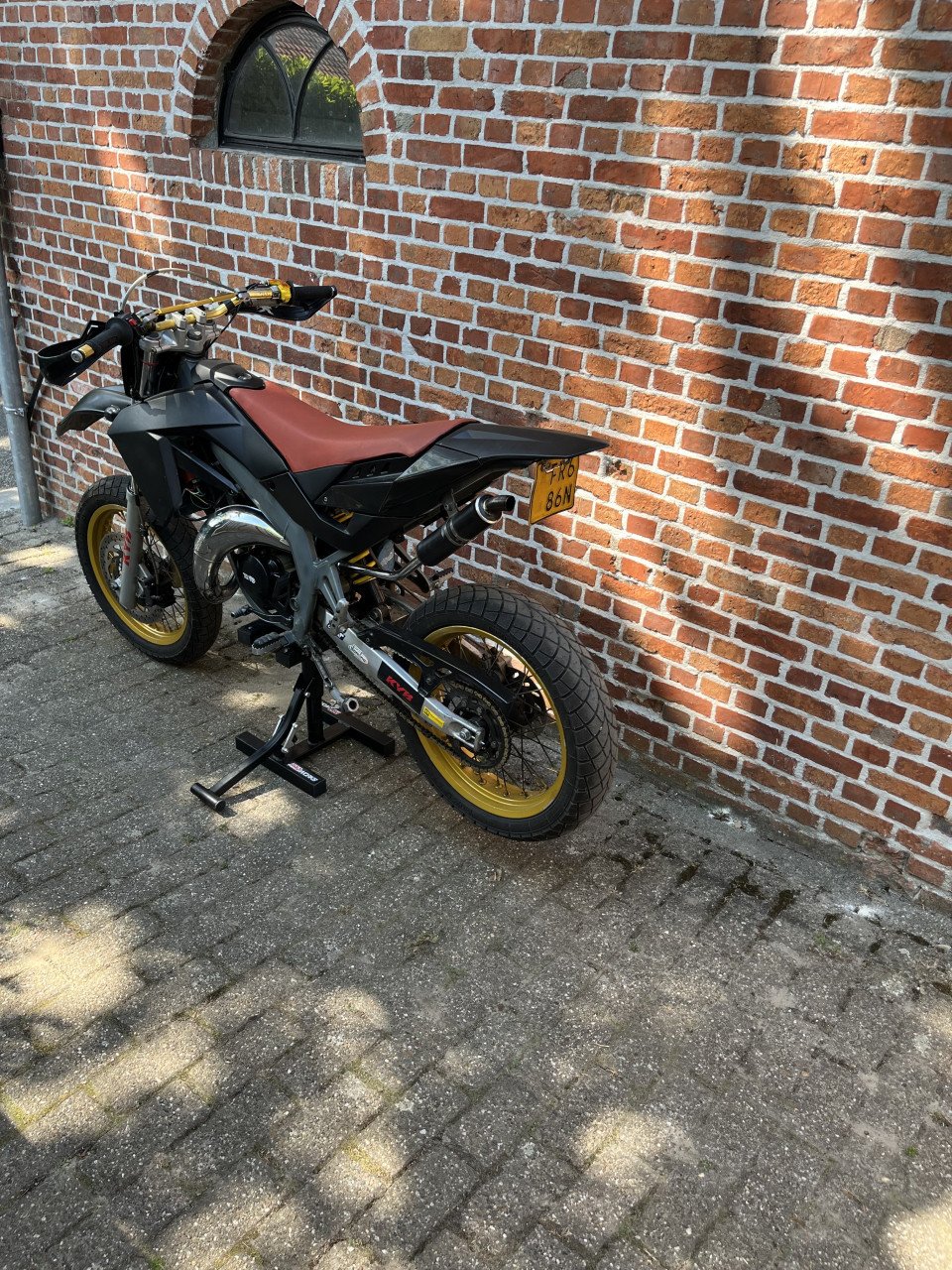 Mooie Aprilia SX50