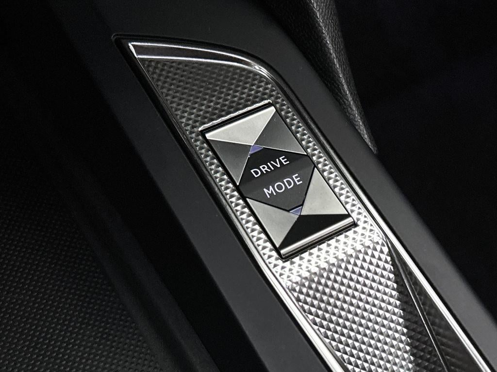 Ds Ds 3 130pk automaat performance line | rijklaar | 360 camera | keyless s