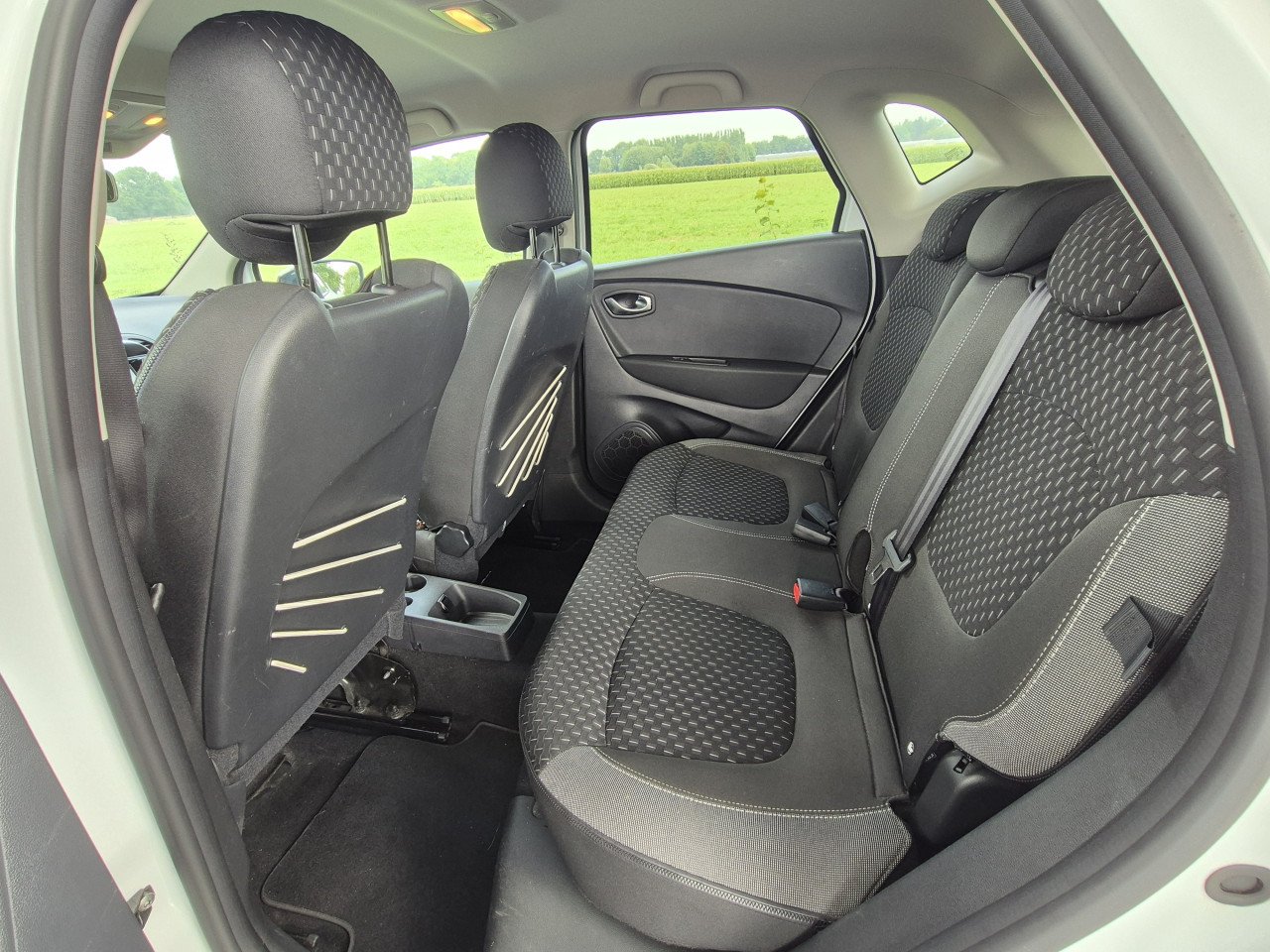 Renault Captur 0.9 TCe Intens 2017, wit met zwart dak