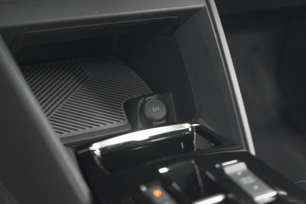 Citroen Ë-c4 feel pack 50 kwh | camera | navigatie | apple carplay | parkee