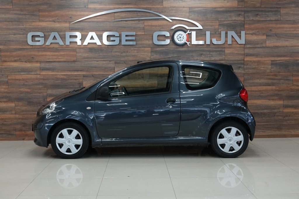 Toyota Aygo 1.0-12v | airco | bluetooth |