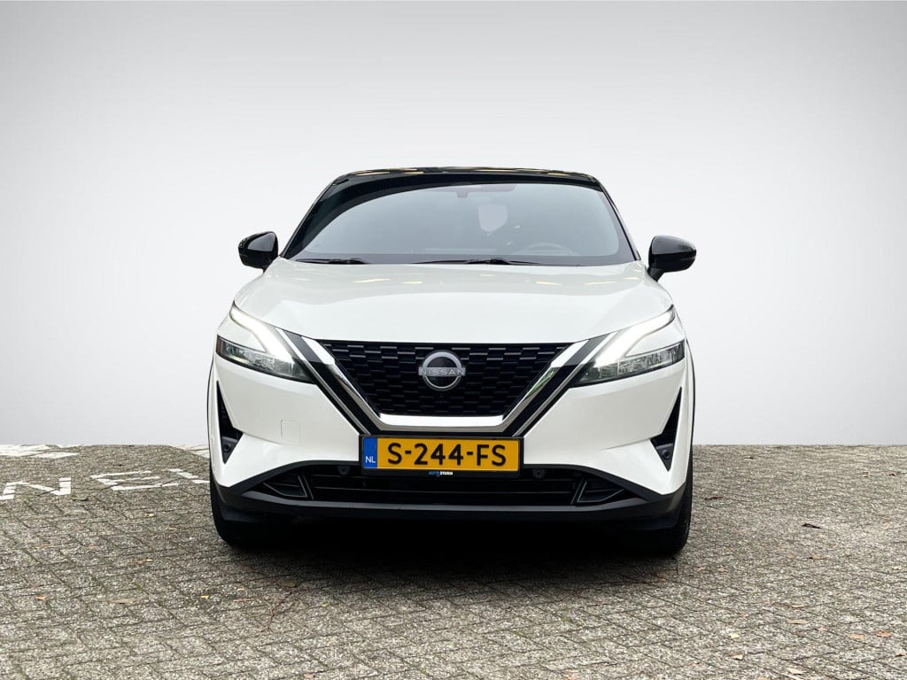 Nissan Qashqai 1.3 mhev xtronic tekna cold pack | two-tone lakkleur | stuur
